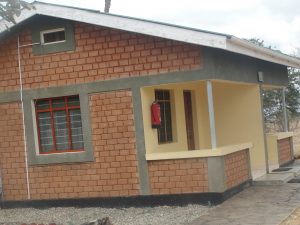 MIkumi Tanapa Cottages outside