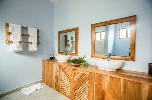 Kankari Lodge Bathroom